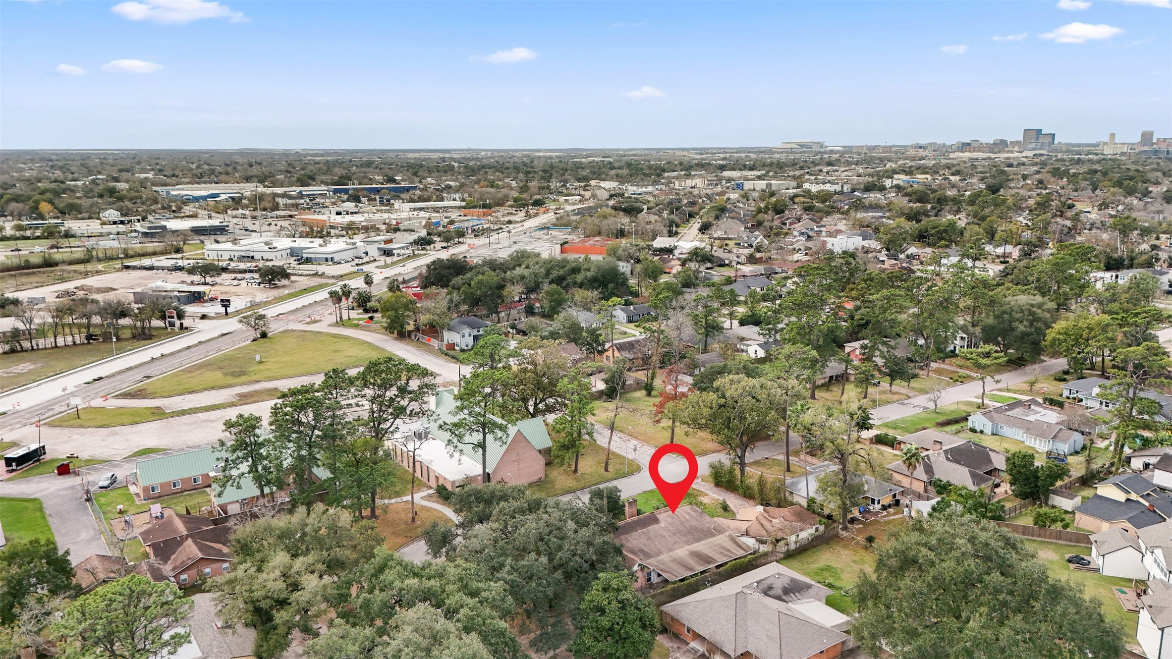 4425 Laurel Drive Houston, TX 77021 - Photo 9 of 11 an aerial view of residential houses with outdoor space