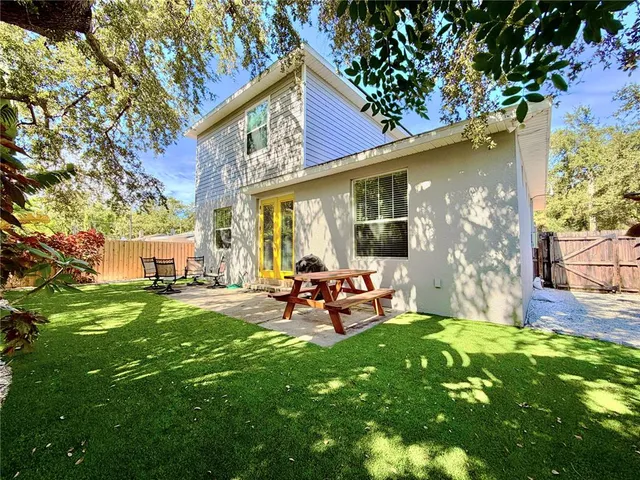 $3,299 | 3202 West Hartnett Avenue, Tampa, FL 33611