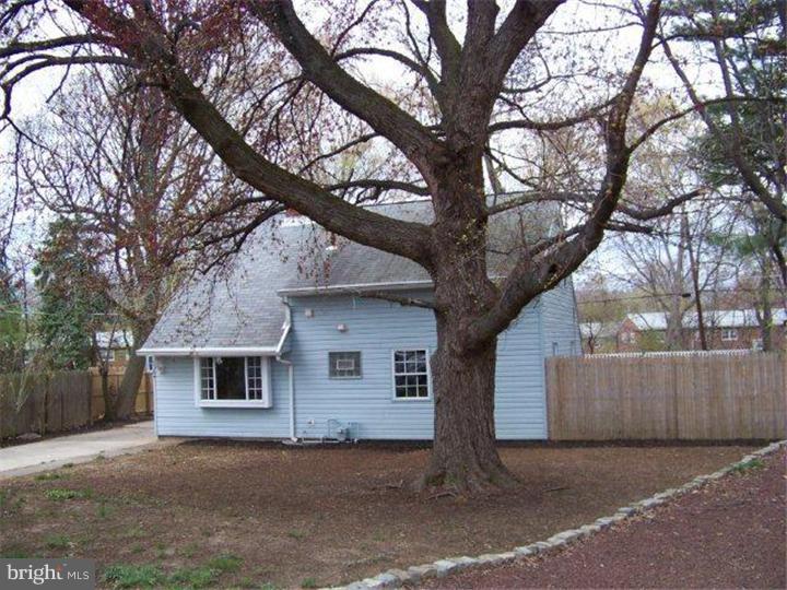 9384 Annapolis Road Philadelphia, PA 19114 - Photo 1 of 17 Exterior
