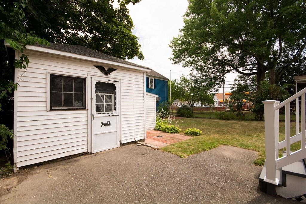 27 Charlotte Street Fall River, MA 02720 - Photo 8 of 35