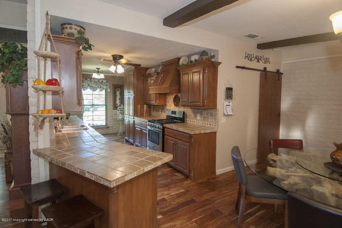 8 Cambridge Road Amarillo, TX 79124 - Photo 14 of 61 KITCHEN VIEW 1