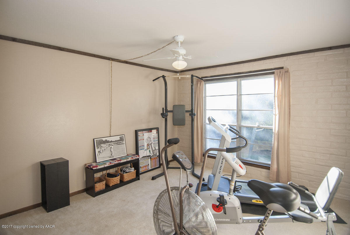 8 Cambridge Road Amarillo, TX 79124 - Photo 25 of 61 BEDROOM 2 VIEW 1