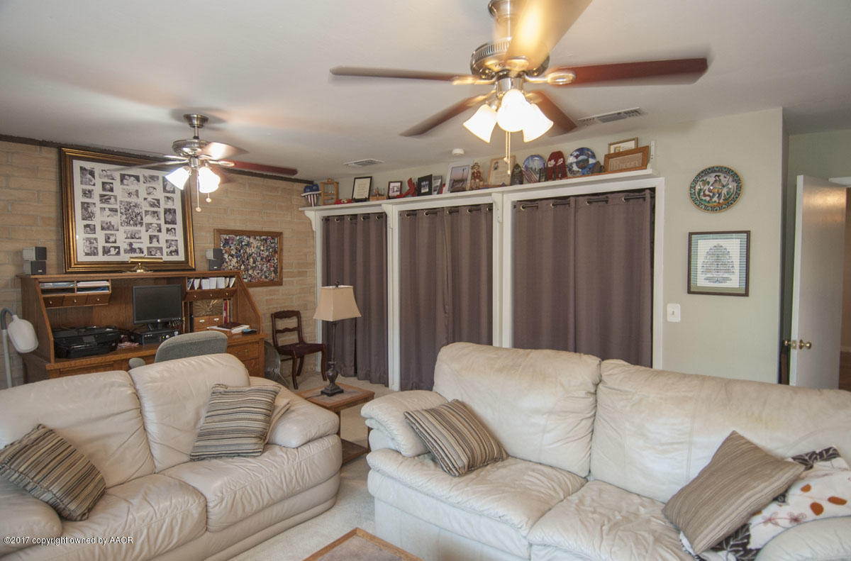 8 Cambridge Road Amarillo, TX 79124 - Photo 7 of 61 DEN VIEW 1