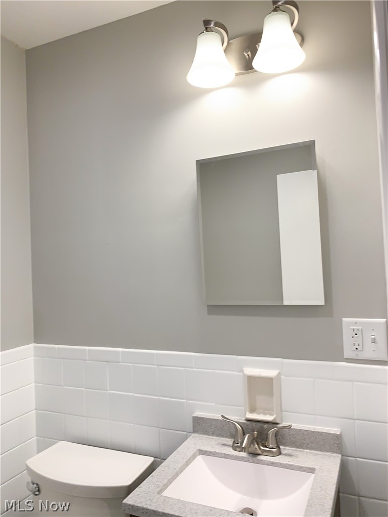 223 Sand Run Road Akron, OH 44313 - Photo 9 of 29