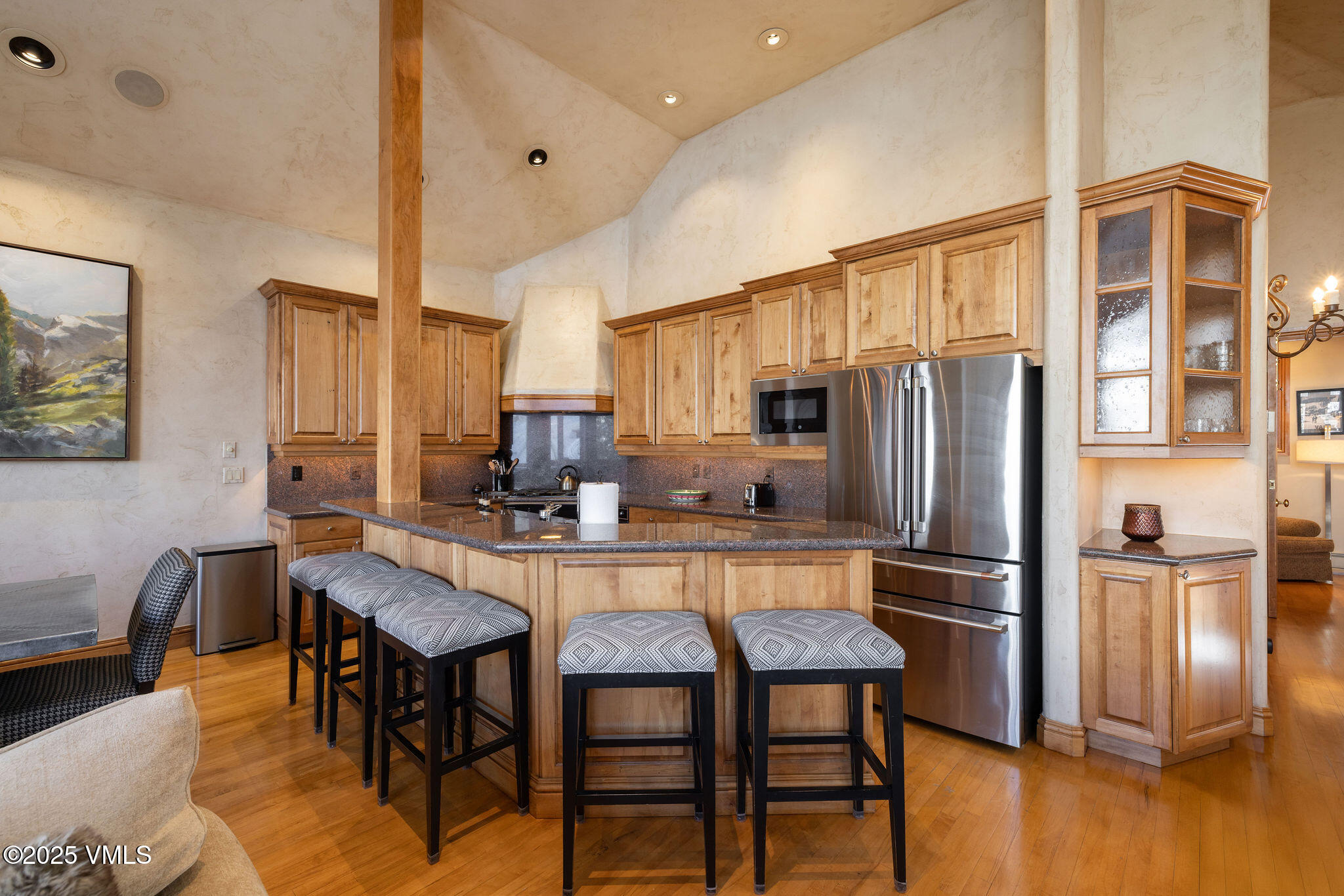 335 Aspen Lane, Unit 15 Beaver Creek, CO 81620 - Photo 17 of 32 2502_335_aspen_ln_15_interior_kitchen_a
