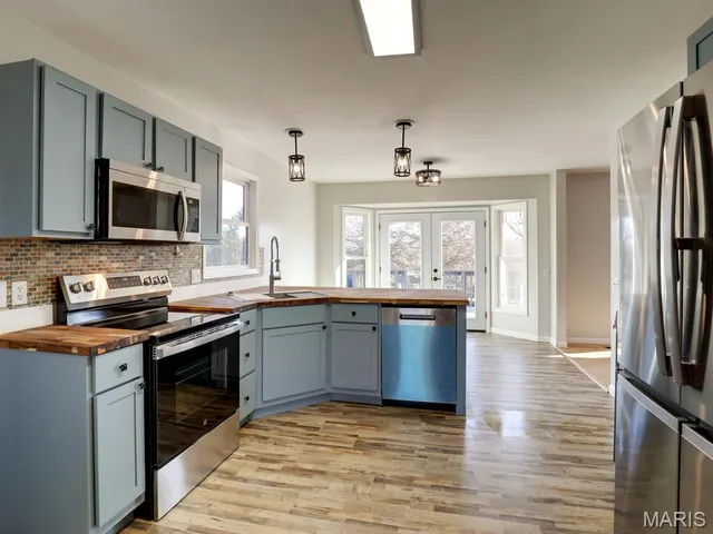 $425,000 | 11316 Dove Ridge Road, Hannibal, MO 63401