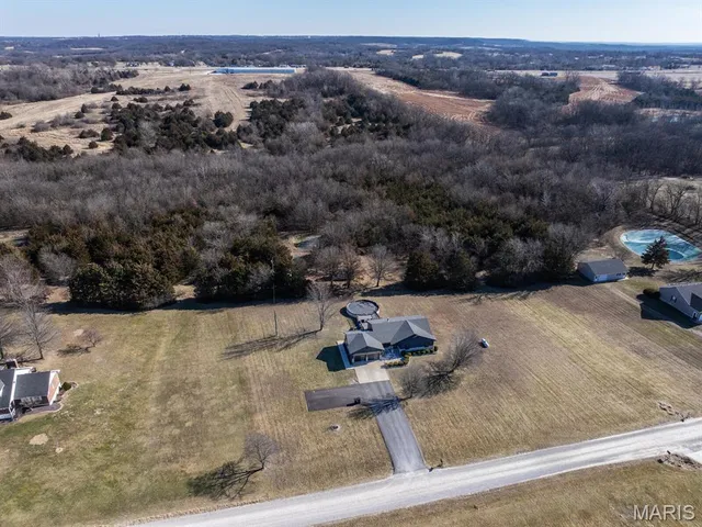 $425,000 | 11316 Dove Ridge Road, Hannibal, MO 63401
