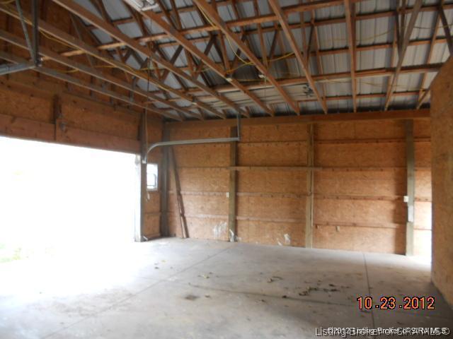 8019 Navilleton Road Floyds Knobs, IN 47119 - Photo 10 of 40 Gallery Image 10