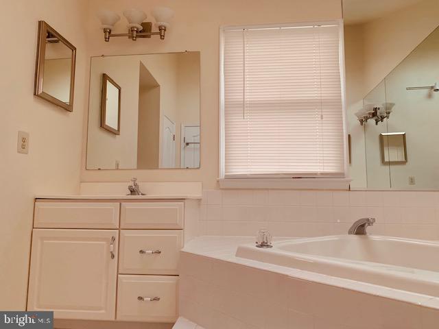 1427 West Rockspray Road Jamison, PA 18929 - Photo 39 of 70 Gallery Image 39