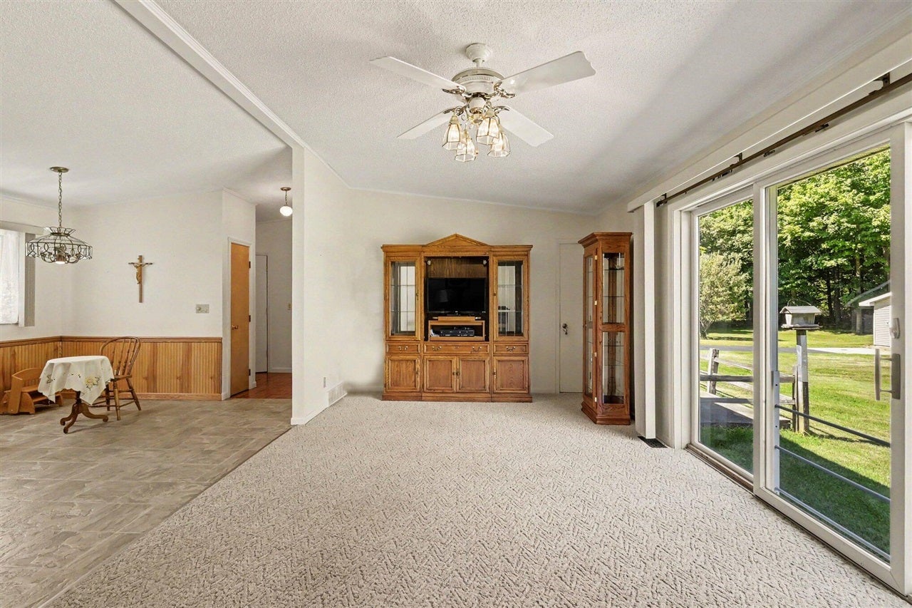 595 Albion Road Albion, MI 49224 - Photo 6 of 24 Gallery Image 6
