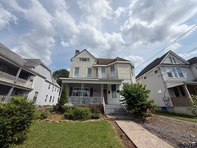 $2,800 | 1515 Oneida Street, Utica, NY 13501