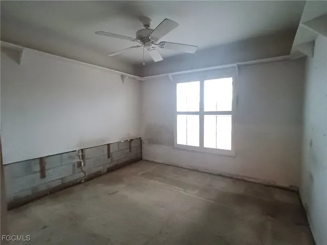 $215,000 | 2727 Southeast 8th Avenue, Cape Coral, FL 33904