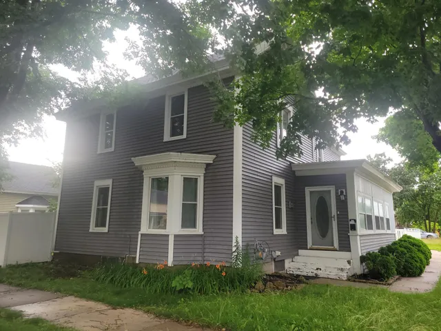 $337,900 | 302 3rd Street West, Hastings, MN 55033