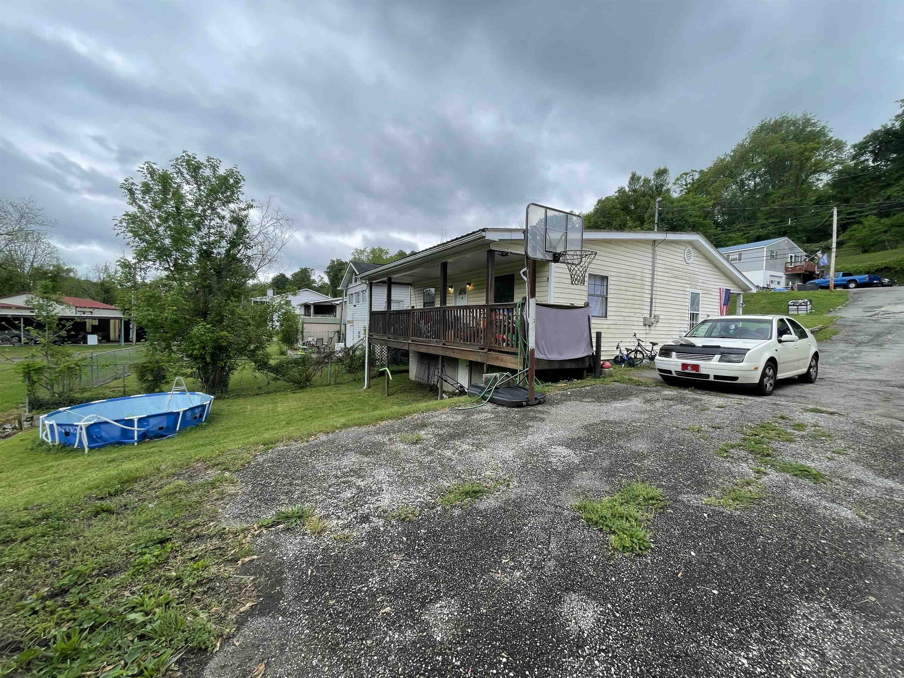 2715 County Road Ashland, KY 41102 - Photo 7 of 24 Gallery Image 7