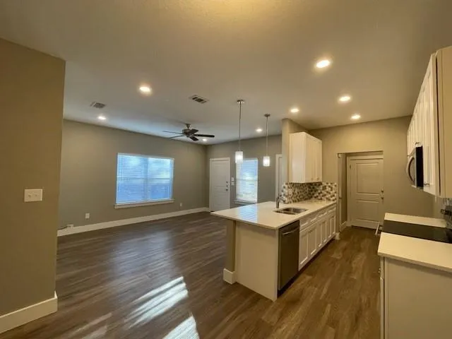 $1,650 | 8008 Doreen Avenue, Fort Worth, TX 76116