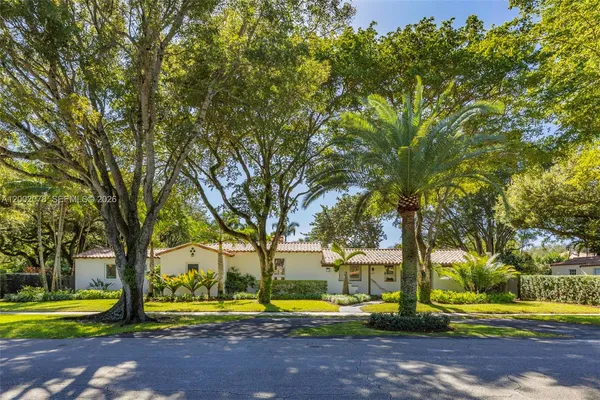 $6,950 | 482 Northeast 93rd Street, Miami Shores, FL 33138