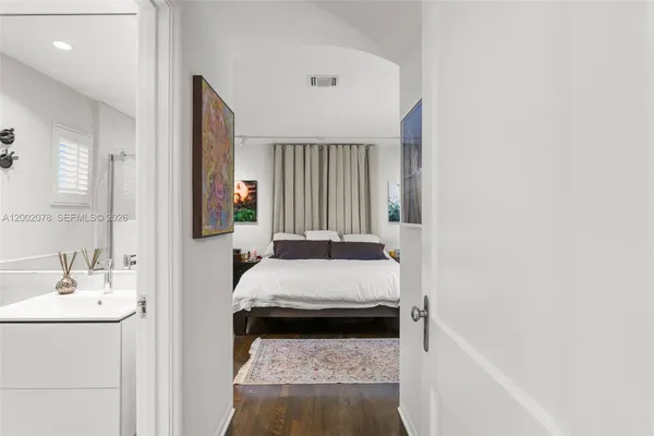 $6,950 | 482 Northeast 93rd Street, Miami Shores, FL 33138