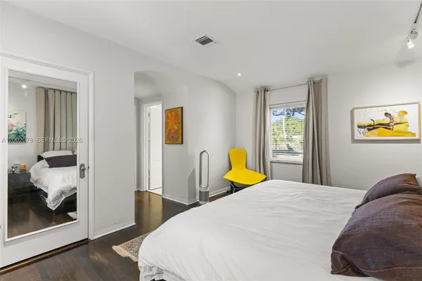 $6,950 | 482 Northeast 93rd Street, Miami Shores, FL 33138