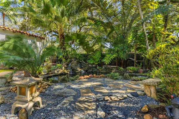 $6,950 | 482 Northeast 93rd Street, Miami Shores, FL 33138