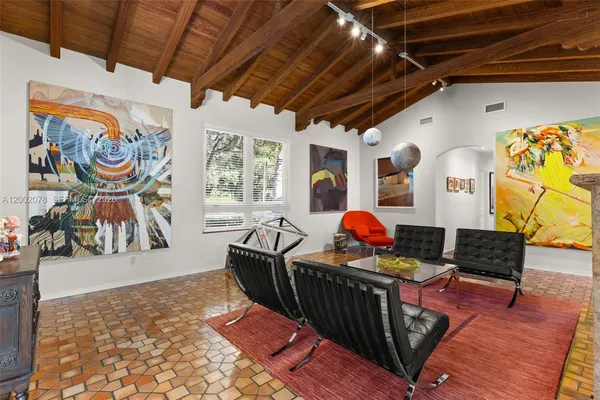 $6,950 | 482 Northeast 93rd Street, Miami Shores, FL 33138