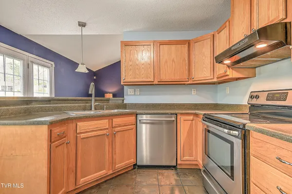 $330,000 | 245 Leonard Street Northwest, Abingdon, VA 24210