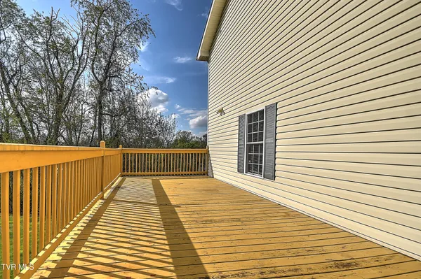 $330,000 | 245 Leonard Street Northwest, Abingdon, VA 24210