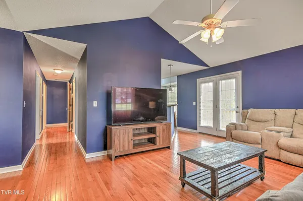 $330,000 | 245 Leonard Street Northwest, Abingdon, VA 24210