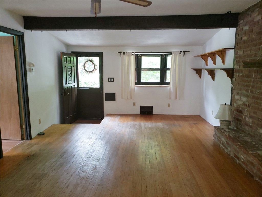 93 Spring Avenue Barrington, RI 02806 - Photo 3 of 21 Gallery Image 3