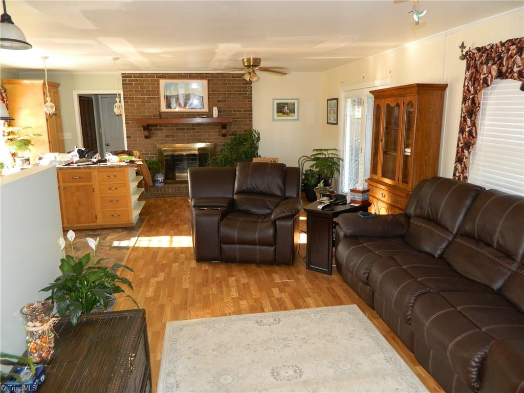 549 Lee Road Thomasville, NC 27360 - Photo 16 of 23 Gallery Image 16