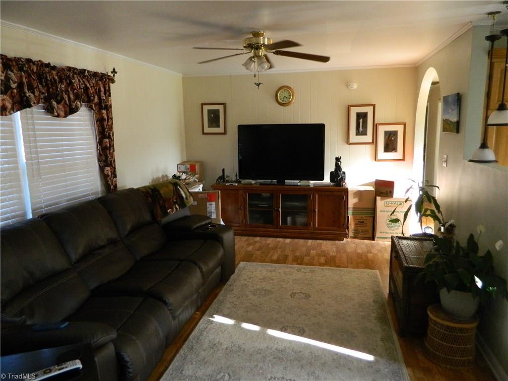 549 Lee Road Thomasville, NC 27360 - Photo 18 of 23 Gallery Image 18