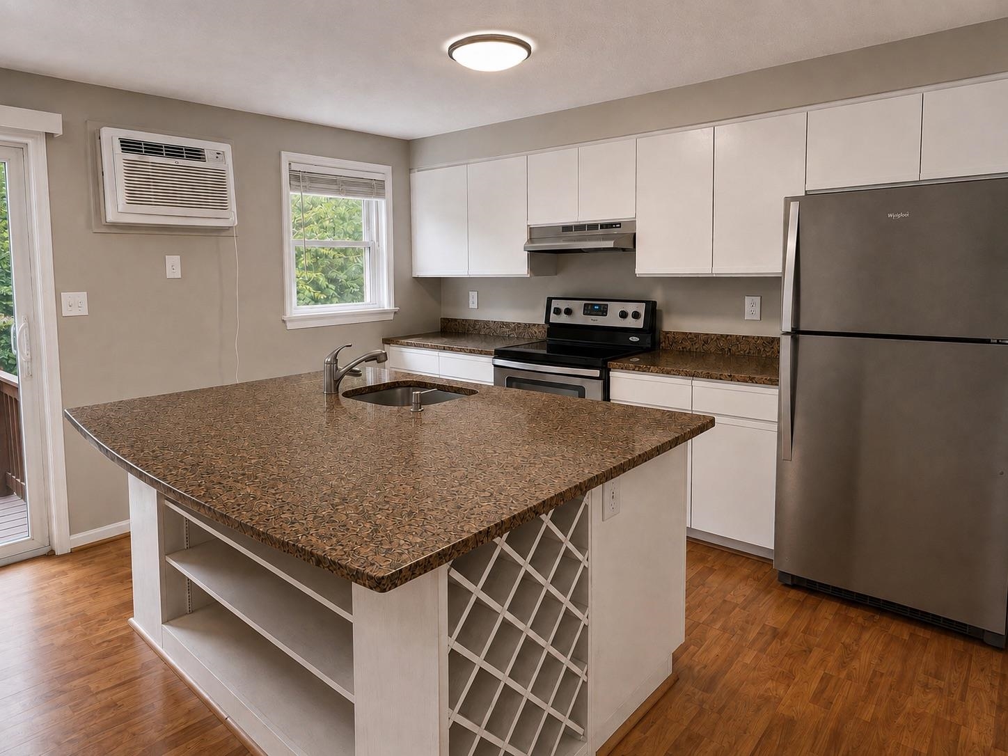 355 Circle Road, Unit UA04 Manchester, NH 03103 - Photo 15 of 34 Gallery Image 15