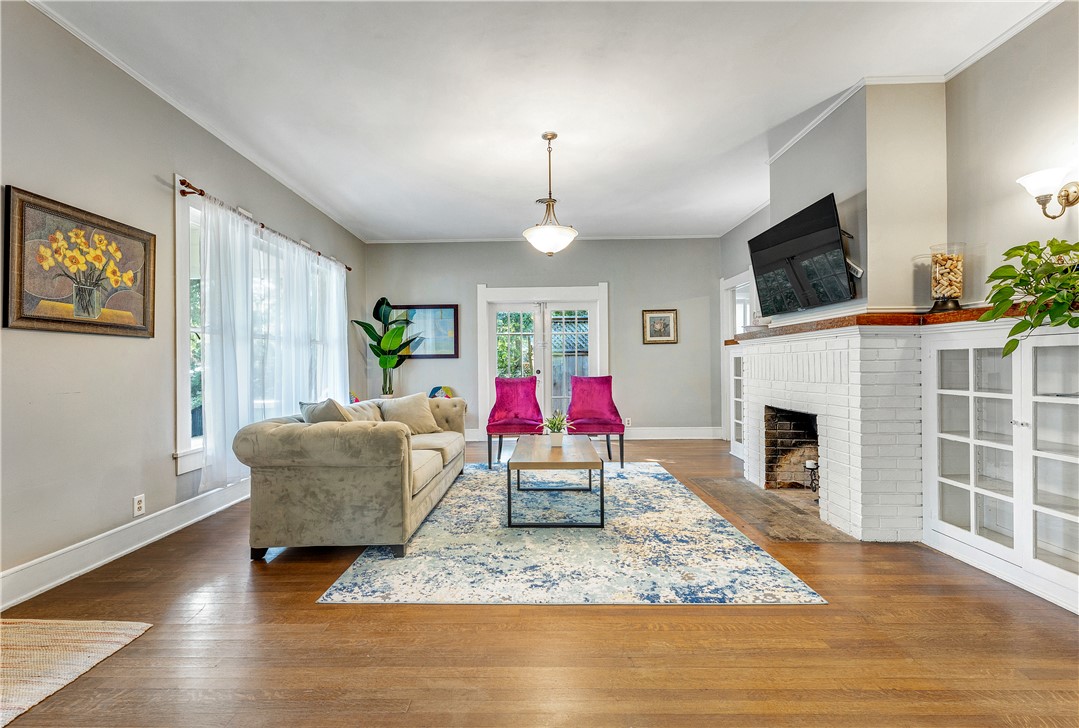 509 East 30th Street Bryan, TX 77803 - Photo 4 of 20