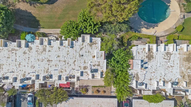 $2,400 | 48728 Desert Flower Drive, Palm Desert, CA 92260