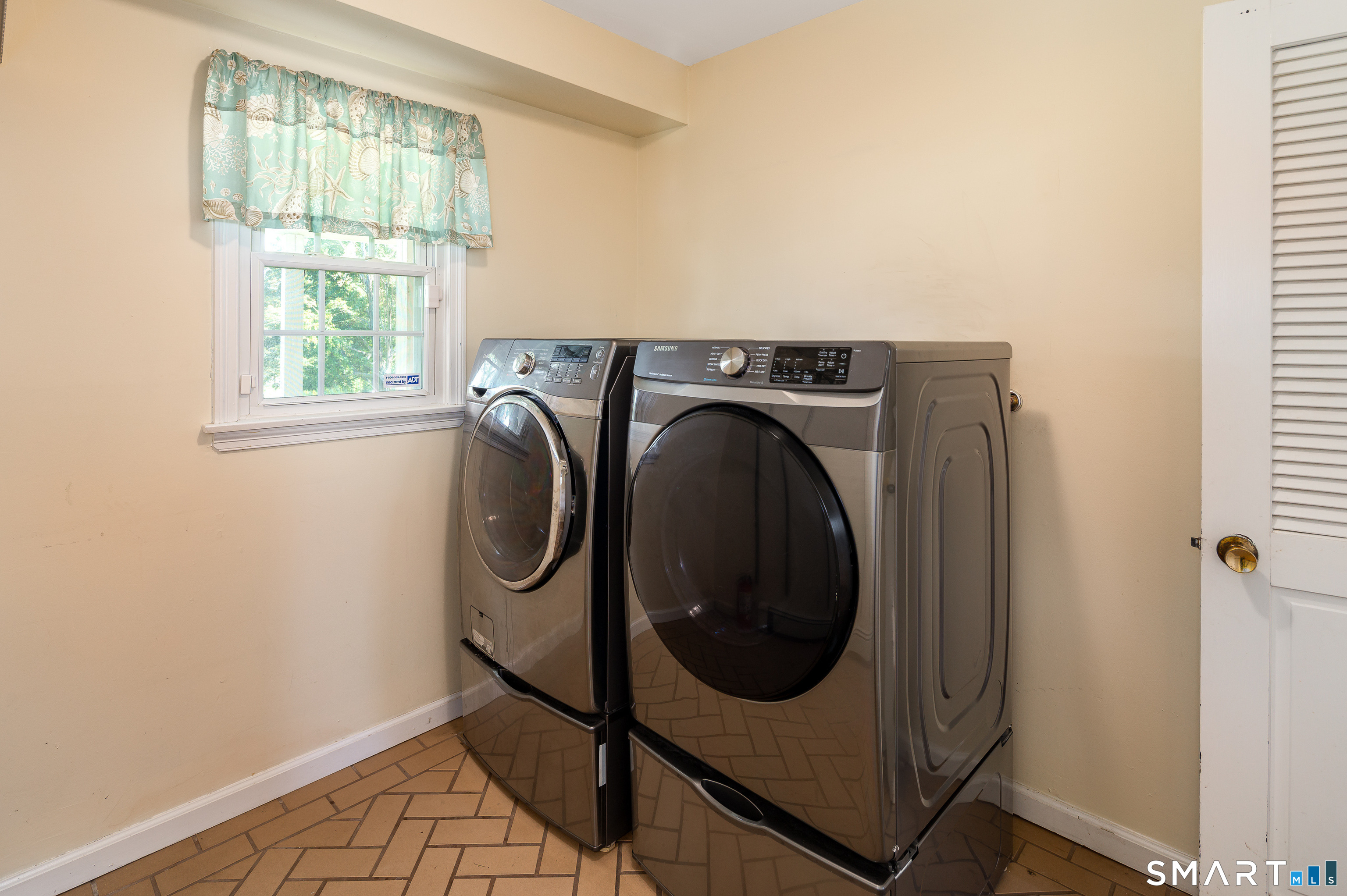 77 Obtuse Road South Brookfield, CT 06804 - Photo 19 of 28 Gallery Image 19