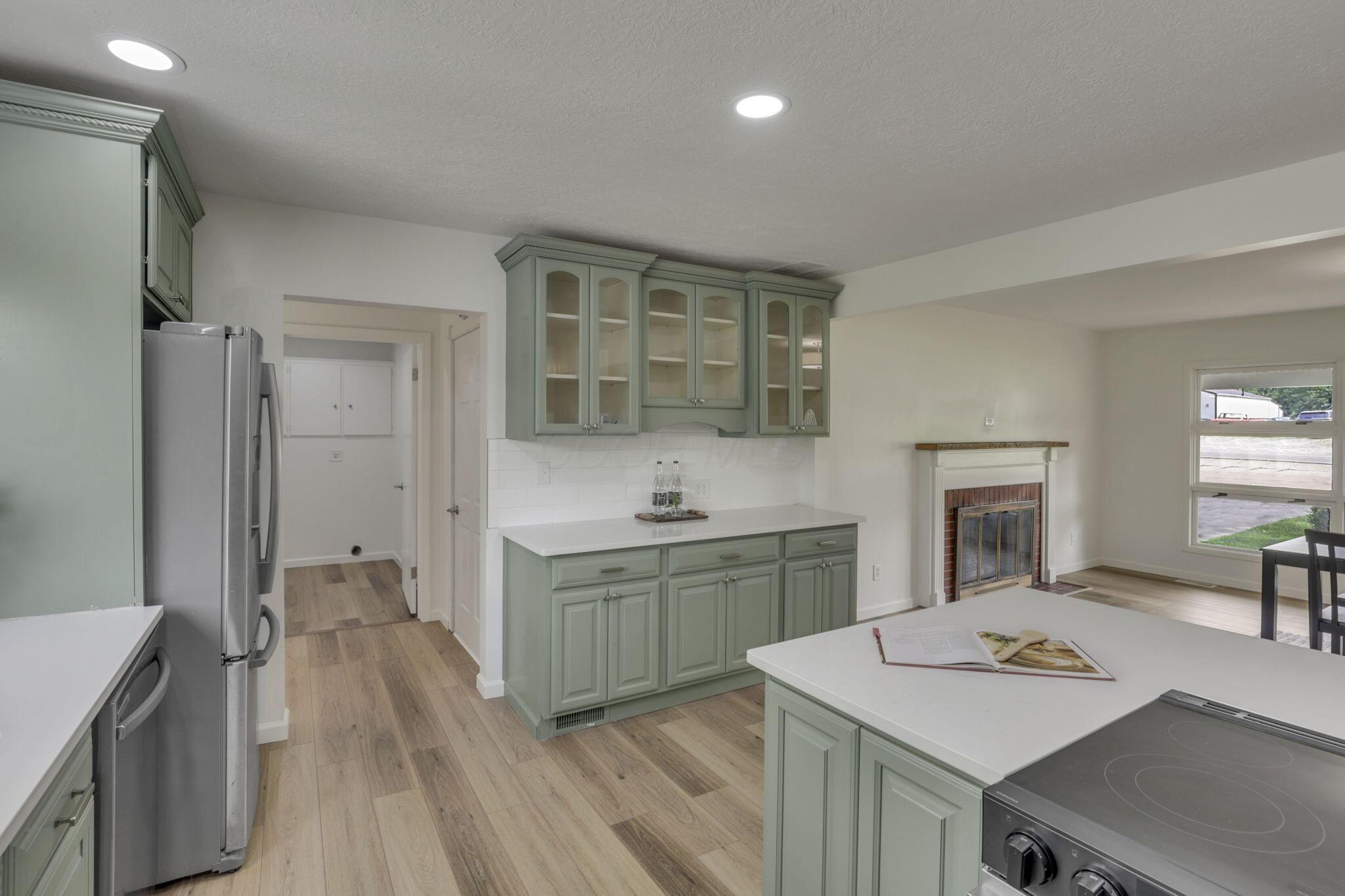 1080 Coonpath Road Northwest Lancaster, OH 43130 - Photo 8 of 55 Kitchen