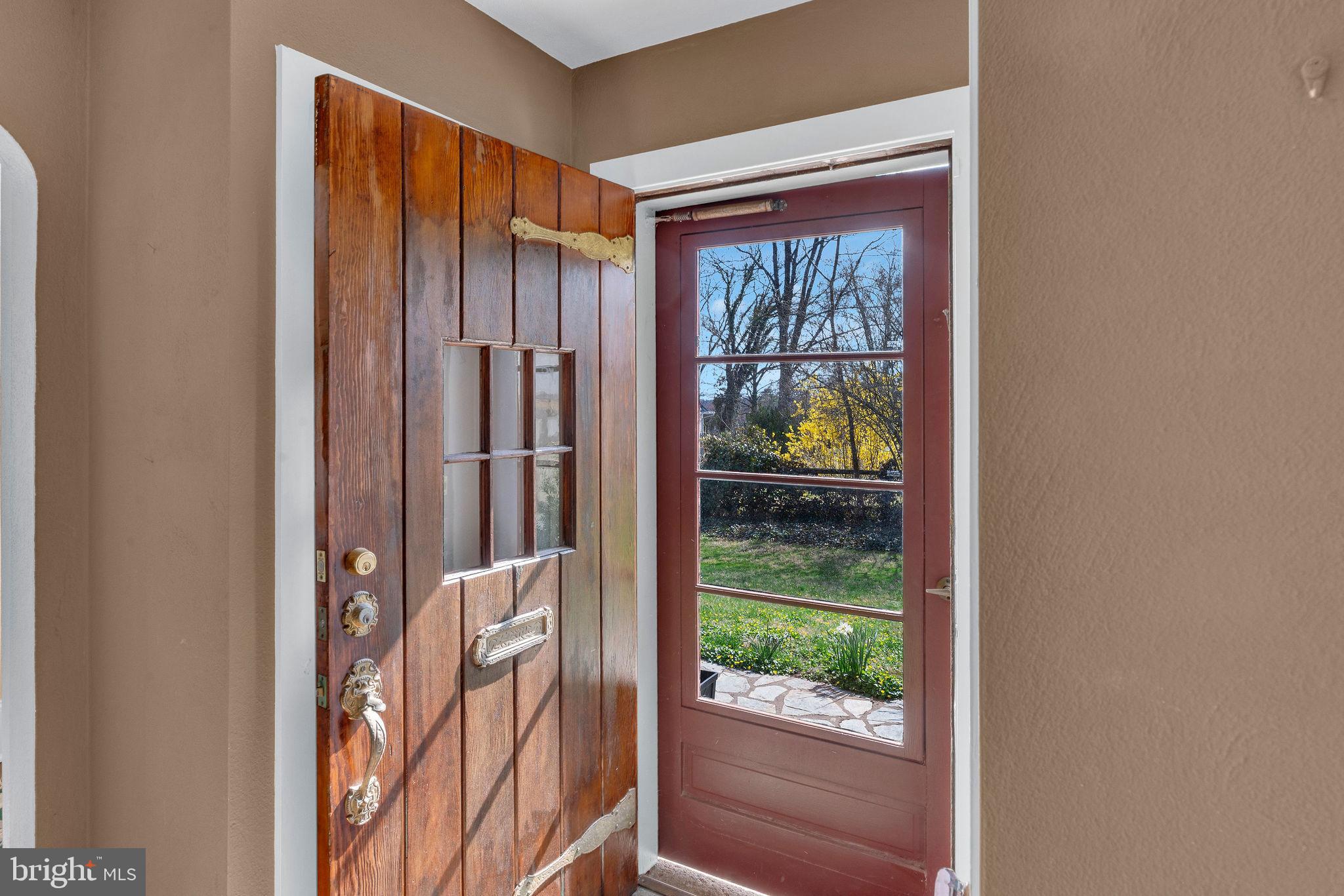 24 Golfview Road Doylestown, PA 18901 - Photo 3 of 47