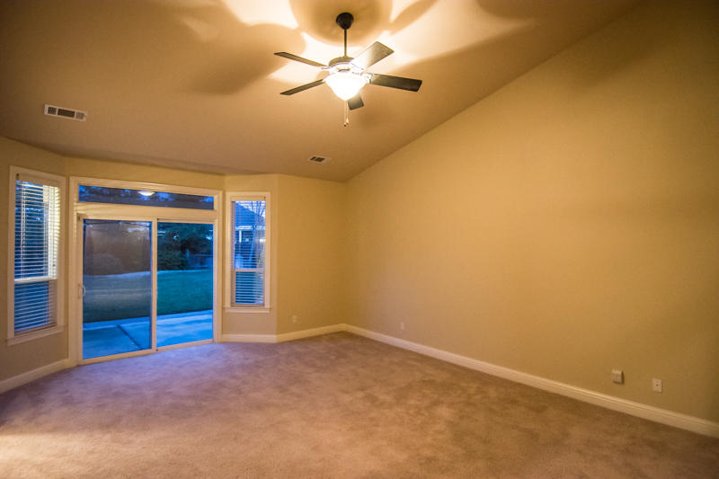 2776 Loggerhead Way Redding, CA 96002 - Photo 13 of 16 Loggerhead Master to backyard