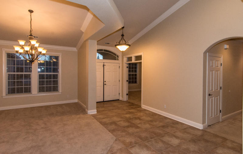 2776 Loggerhead Way Redding, CA 96002 - Photo 6 of 16 Loggerhead entry
