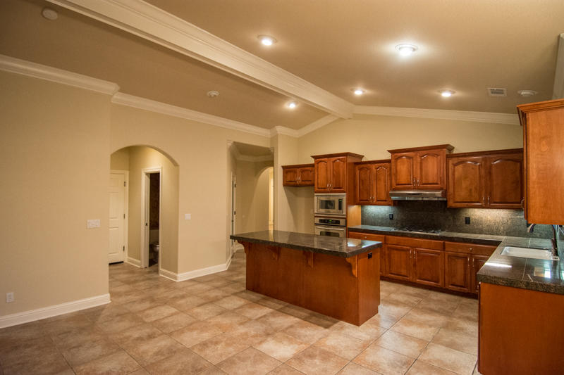 2776 Loggerhead Way Redding, CA 96002 - Photo 10 of 16 Loggerhead Kitchen area