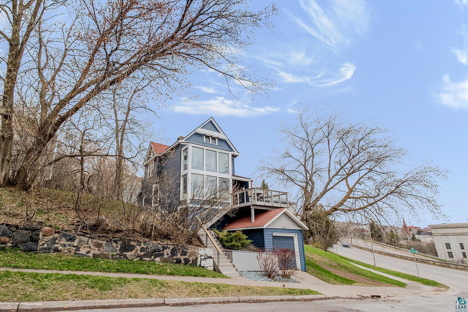 617 West 2nd Street Duluth, MN 55806 - Photo 2 of 38
