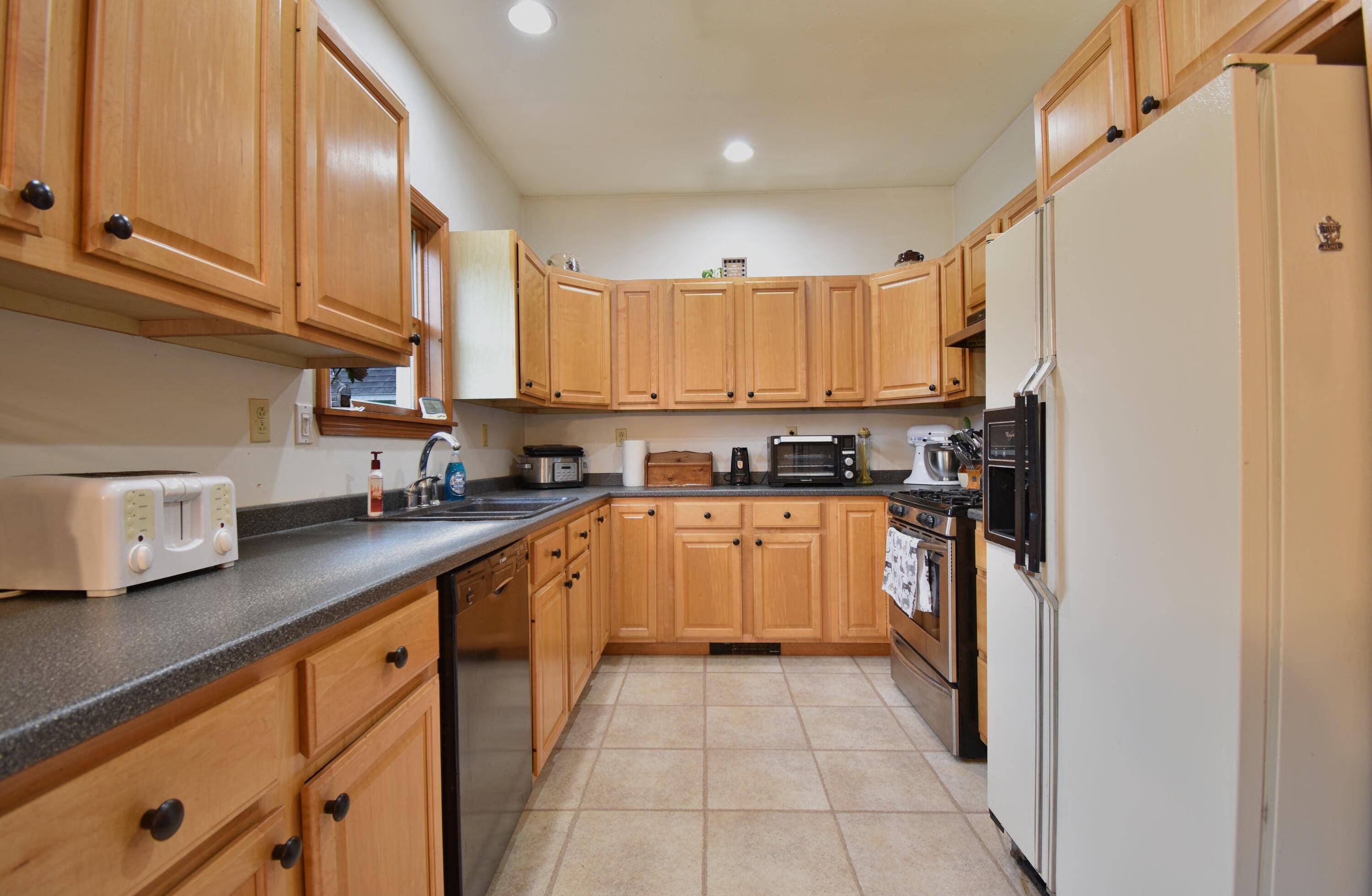 133 Berry Road Pittsfield, ME 04967 - Photo 12 of 51 Untitled-44