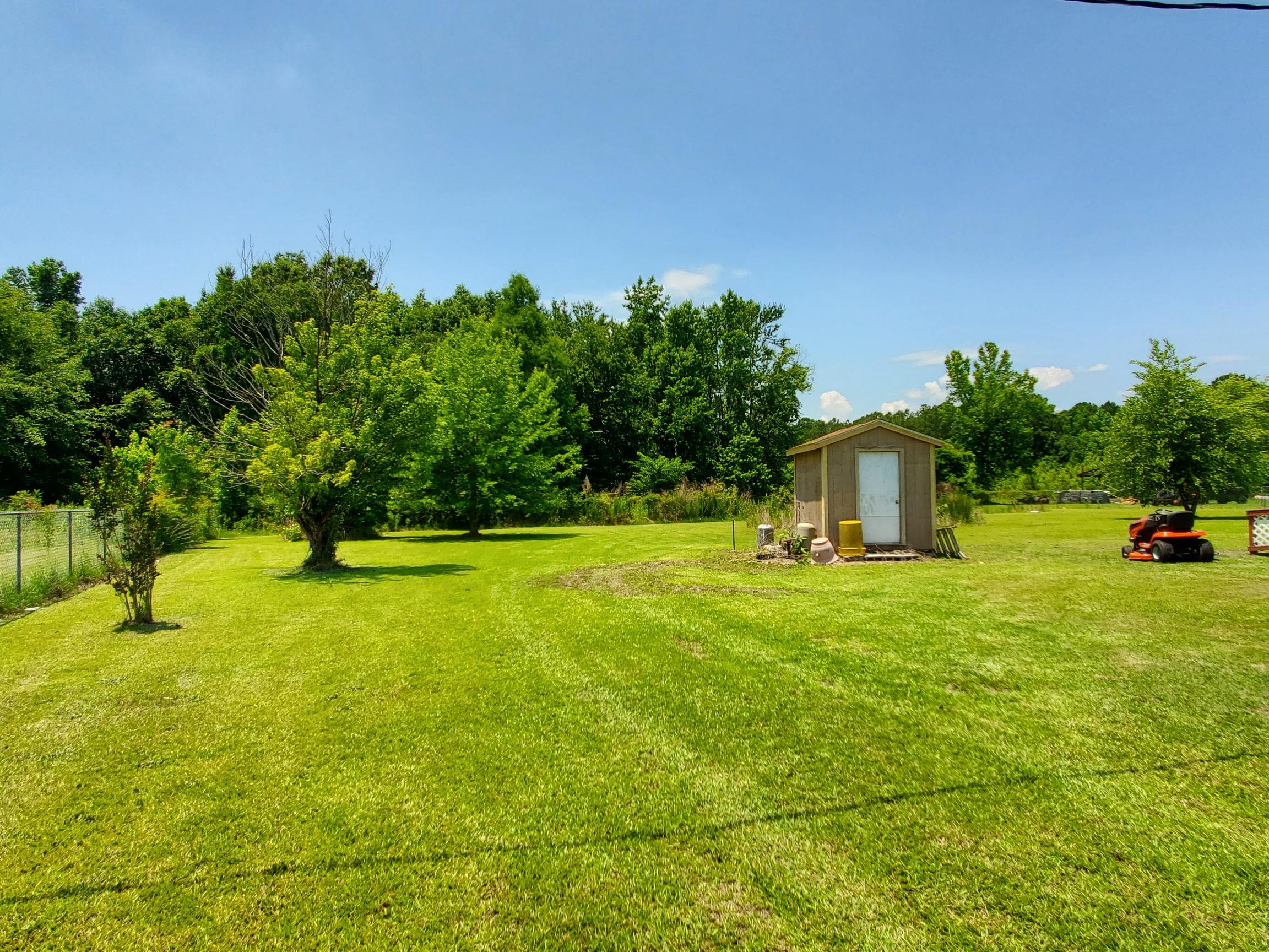 REAR YARD AND WELL HOUSE