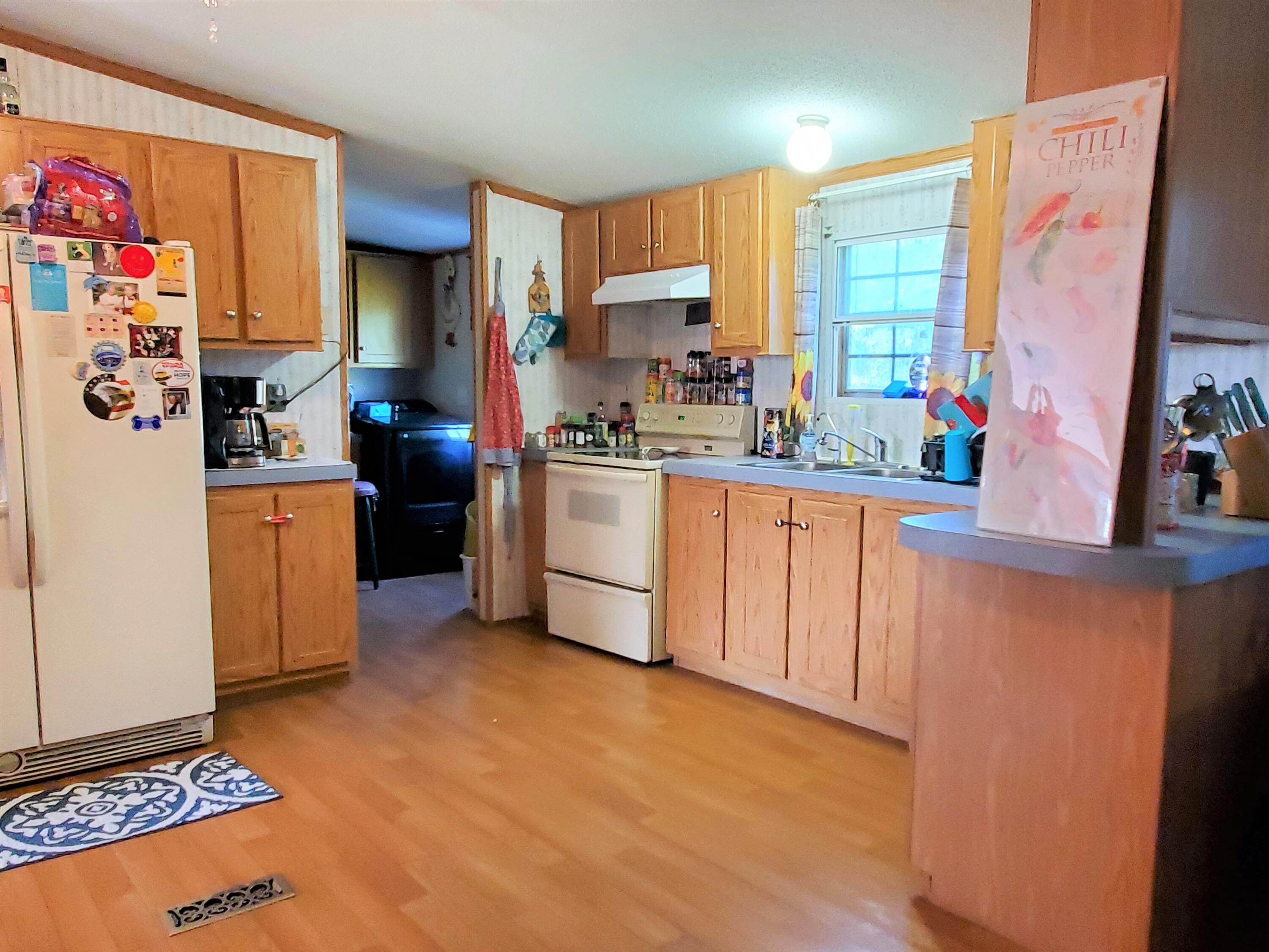 3438 William Brunson Road Summerton, SC 29148 - Photo 9 of 22 KITCHEN