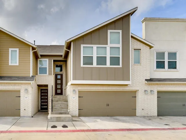 $2,350 | 305 Bridgeford Drive, Austin, TX 78745