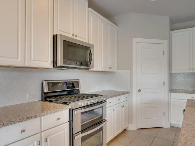 $2,350 | 305 Bridgeford Drive, Austin, TX 78745