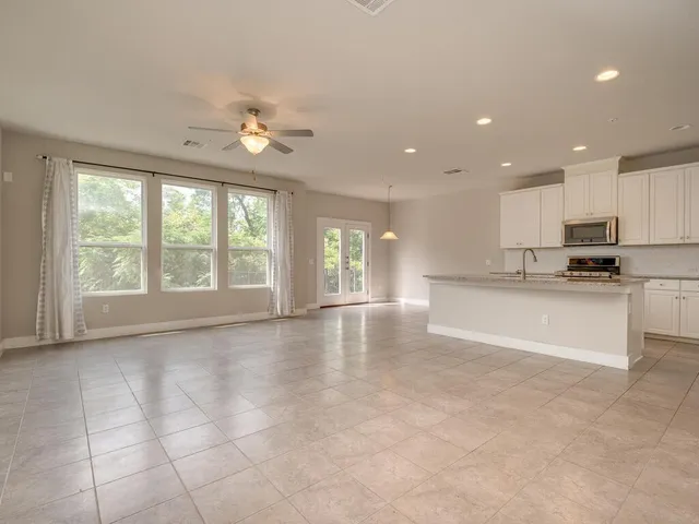 $2,350 | 305 Bridgeford Drive, Austin, TX 78745