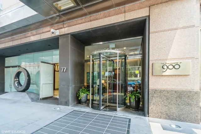 $1,900,000 | 77 East Walton Street, Unit 25D, Chicago, IL 60611