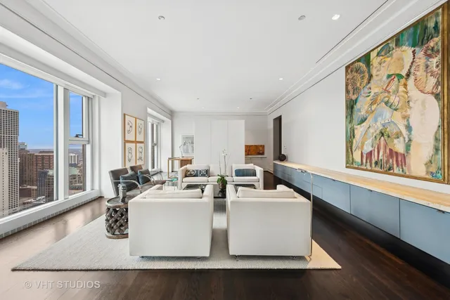 $1,900,000 | 77 East Walton Street, Unit 25D, Chicago, IL 60611