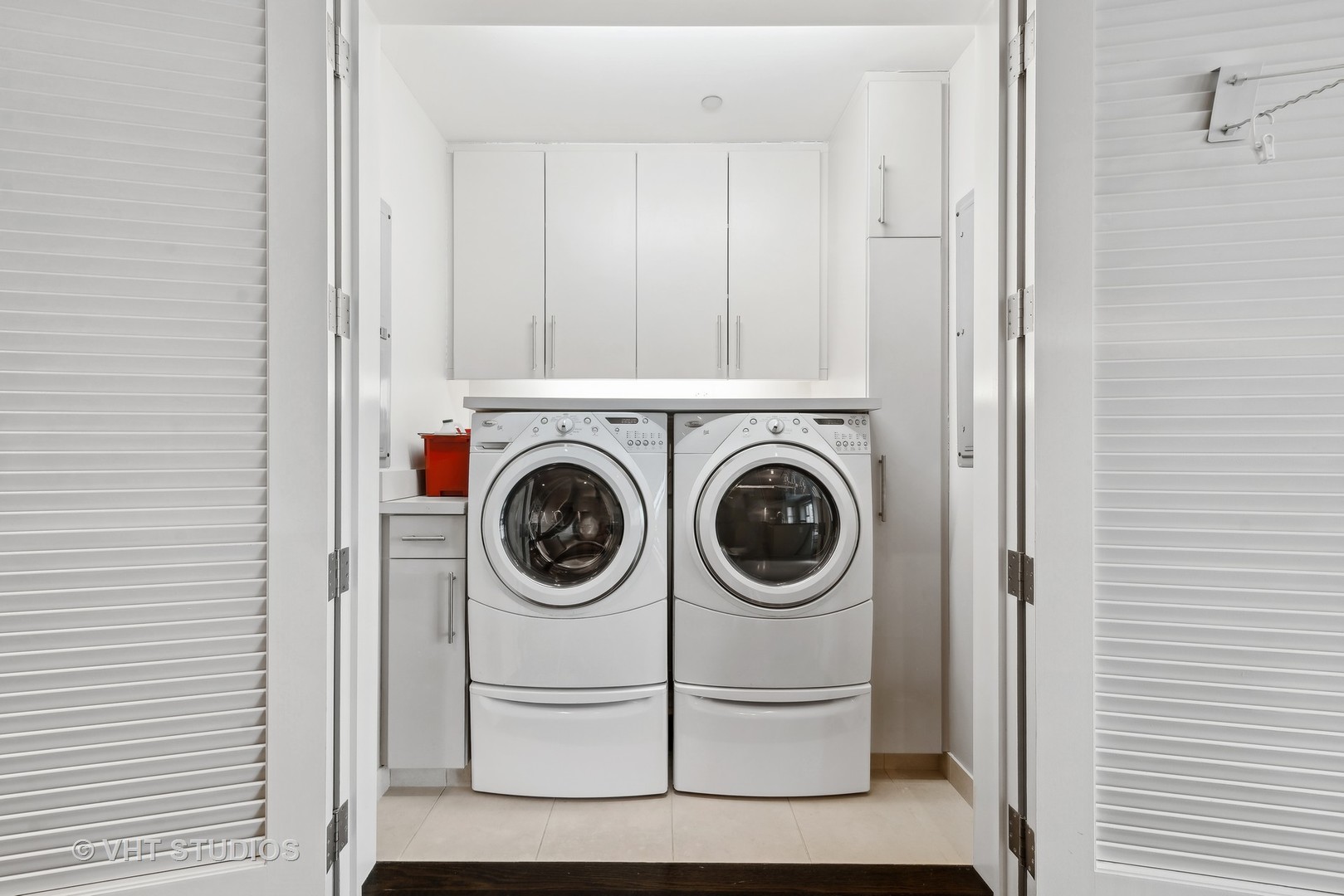 77 East Walton Street, Unit 25D Chicago, IL 60611 - Photo 22 of 28