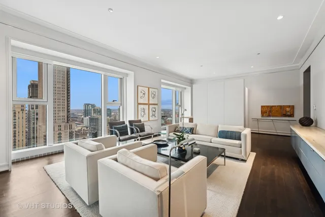 $1,900,000 | 77 East Walton Street, Unit 25D, Chicago, IL 60611